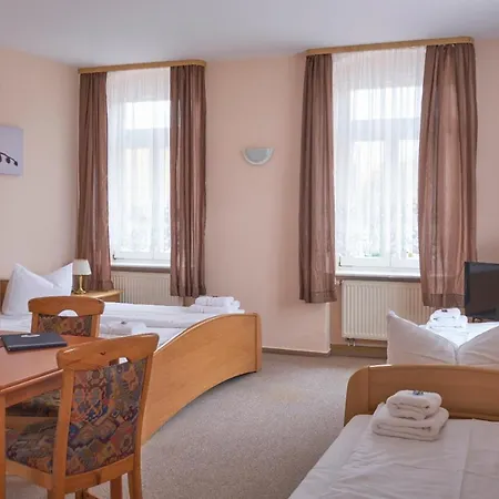 Boselblick Gaestezimmer & Biergarten 2*